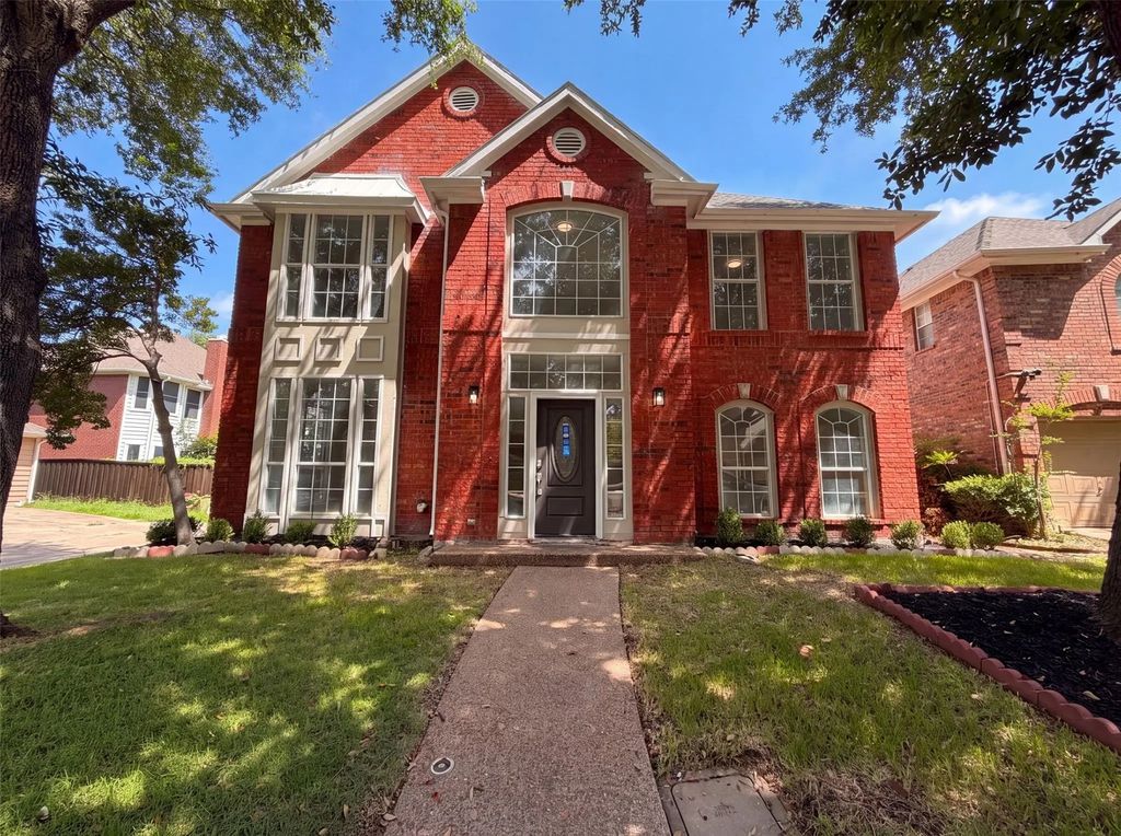 317 Riverwalk Lane, Irving