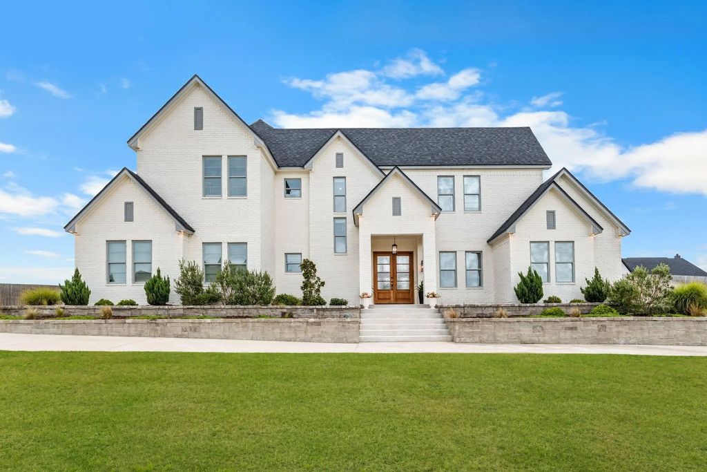 279 Royals Ranch Road, Lorena