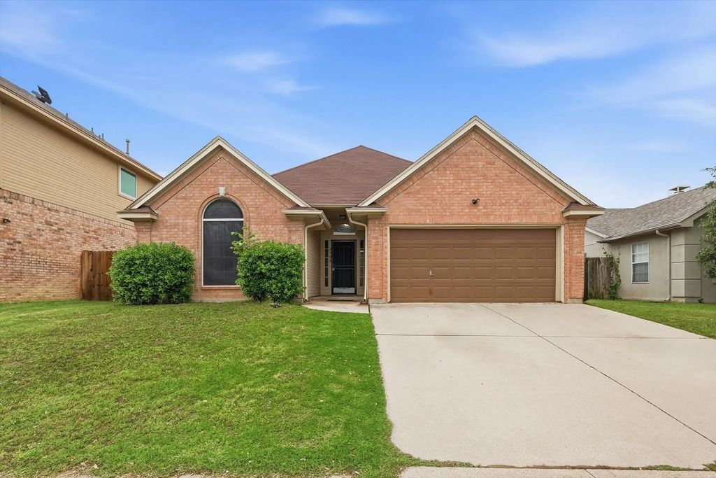 2988 Thames Trail, Fort Worth