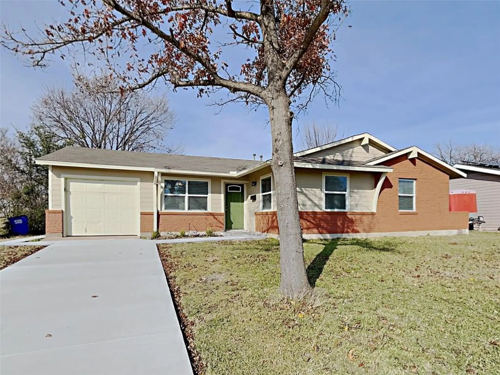 2877 Joanna Drive, Farmers Branch