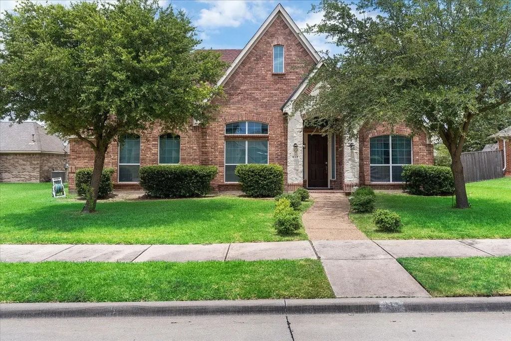 817 Trailwood Drive, DeSoto