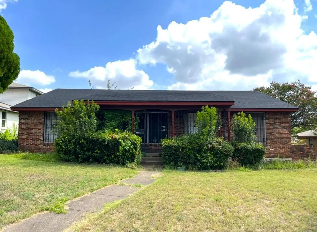 1244 Serenade, Dallas