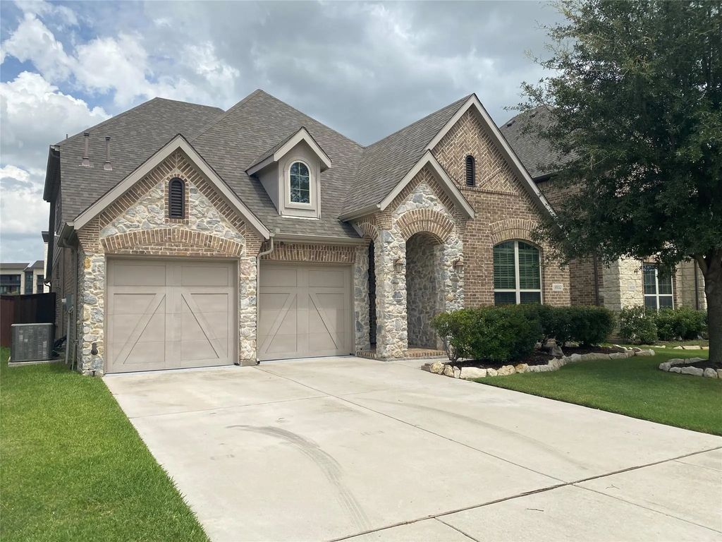 9932 Haversham Drive, Fort Worth
