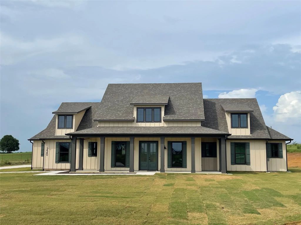 220 Dixie Estates Way, Whitesboro