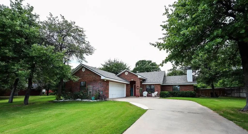575 Hilltop Street, Baird