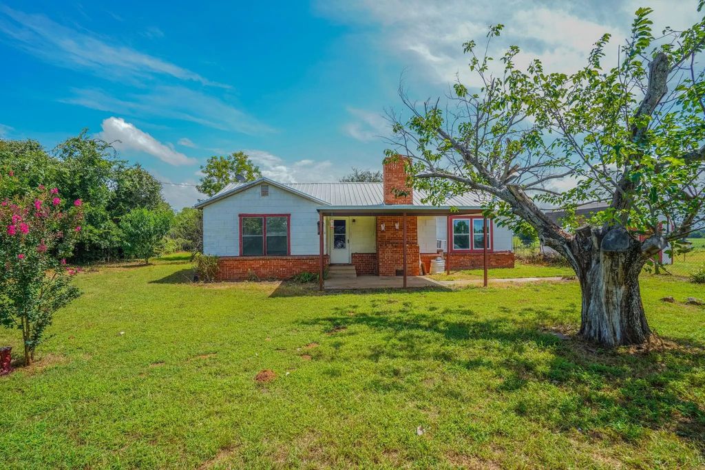 713 Lution Drive, Weatherford