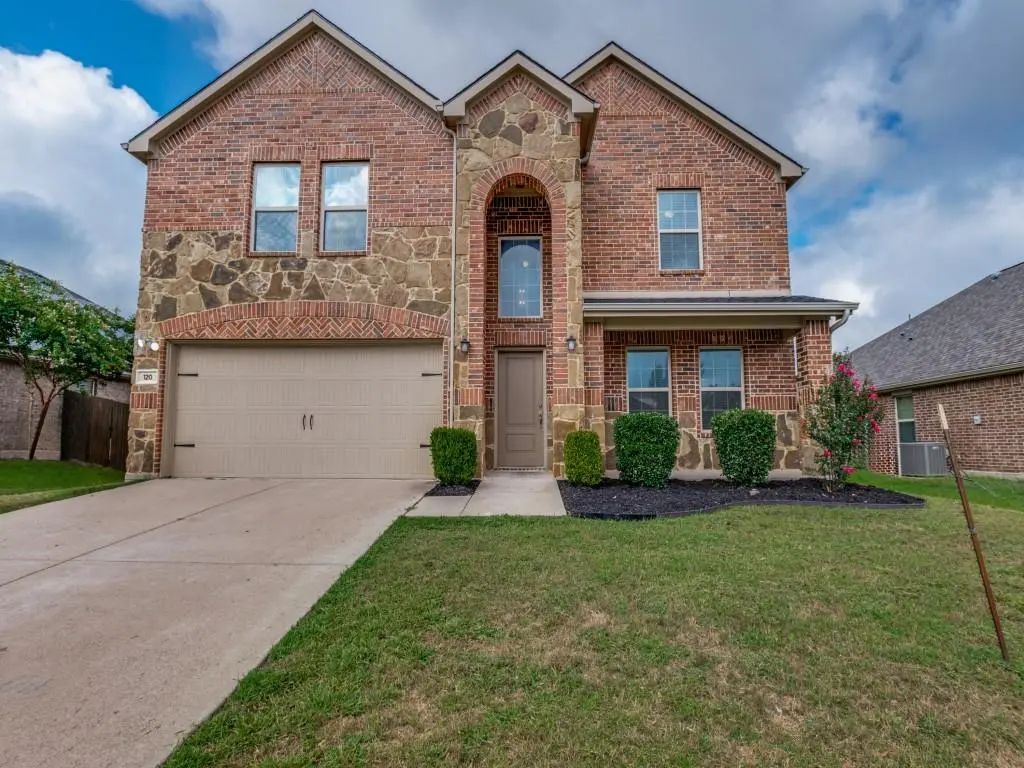 120 Rain Cloud Drive, Waxahachie
