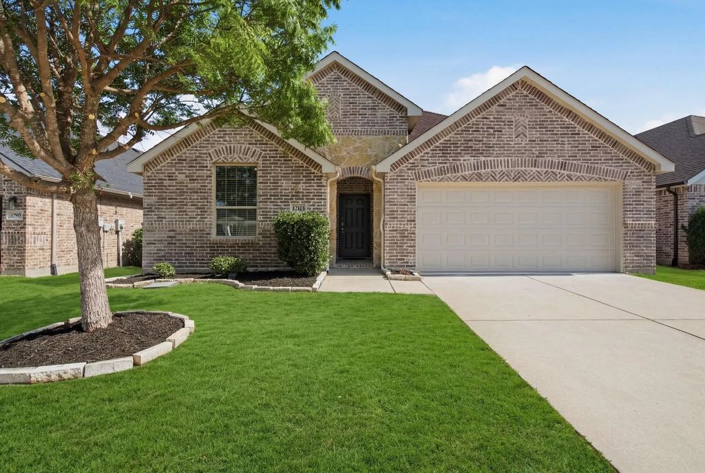 1705 Zebra Finch Drive, Little Elm