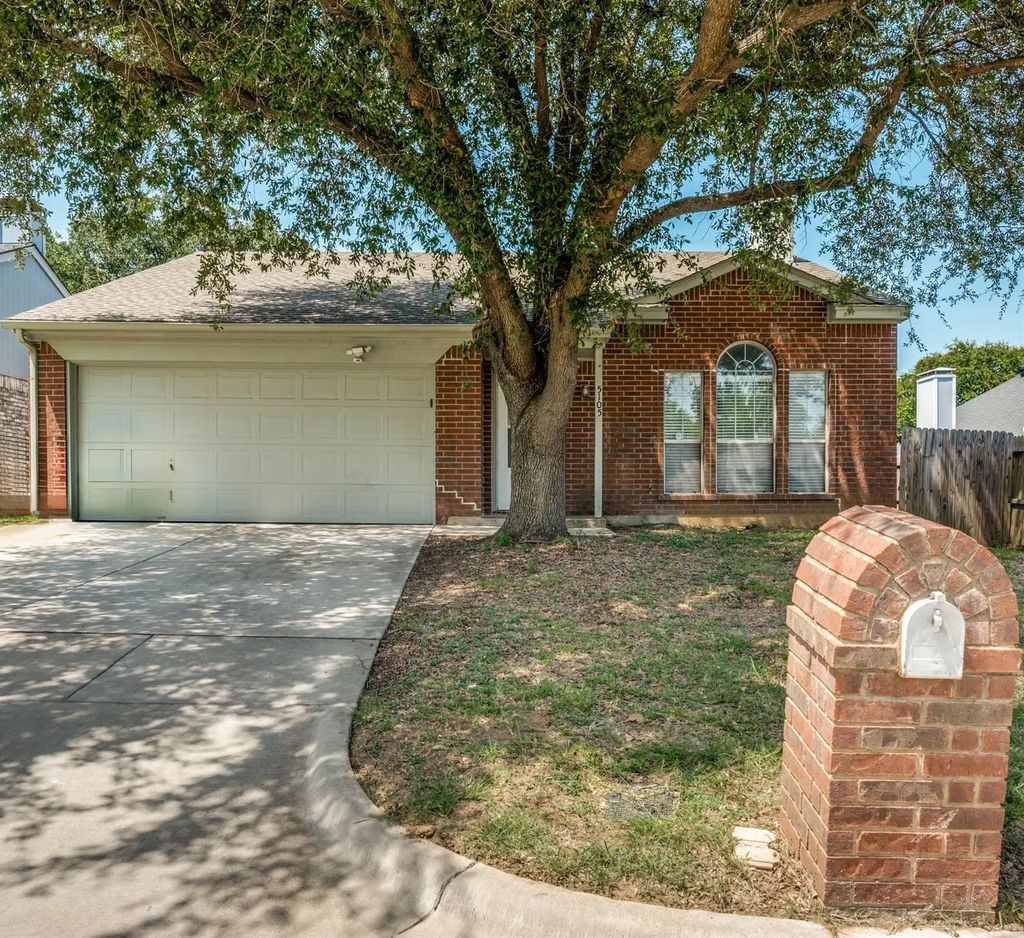 5105 Foley Drive, Arlington