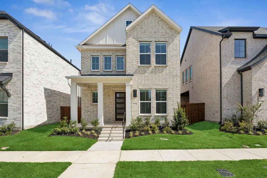 316 Walker Parkway, Celina
