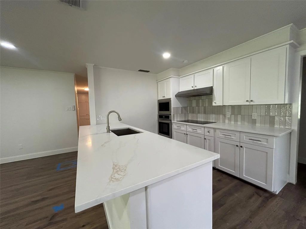 607 Stanford Street, Corsicana