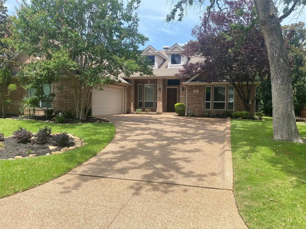 718 Ashleigh Lane, Southlake