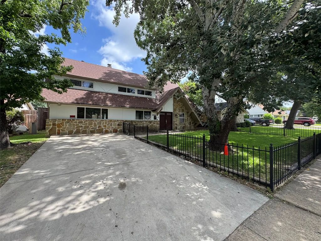 3573 Ridgebriar Drive, Dallas
