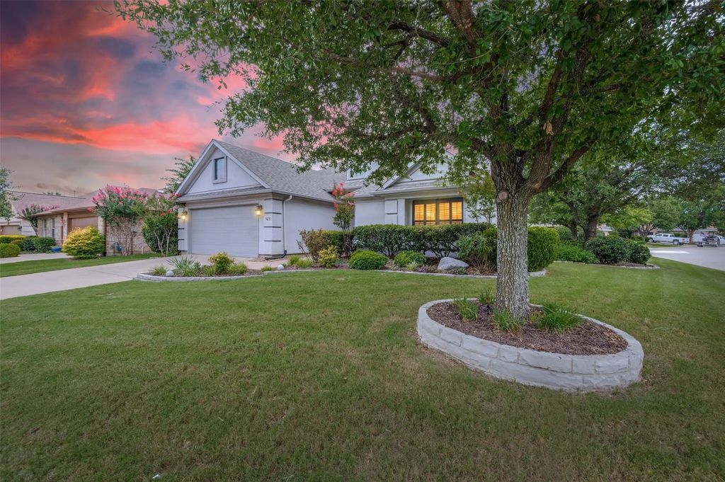 9633 Applewood Trail, Denton
