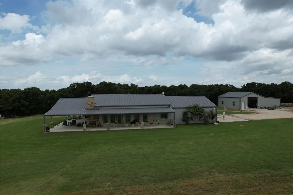 1809 Carminati Road, Montague