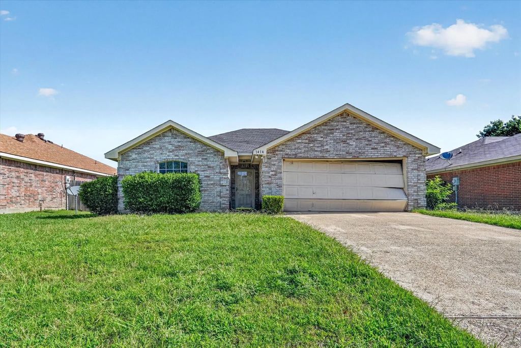 1414 Aviary Drive, DeSoto
