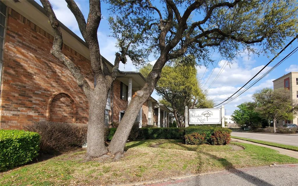8081 Meadow Road 122, Dallas