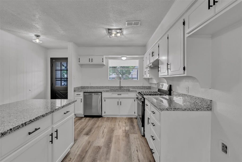 3407 Ne 10th Street, Mineral Wells