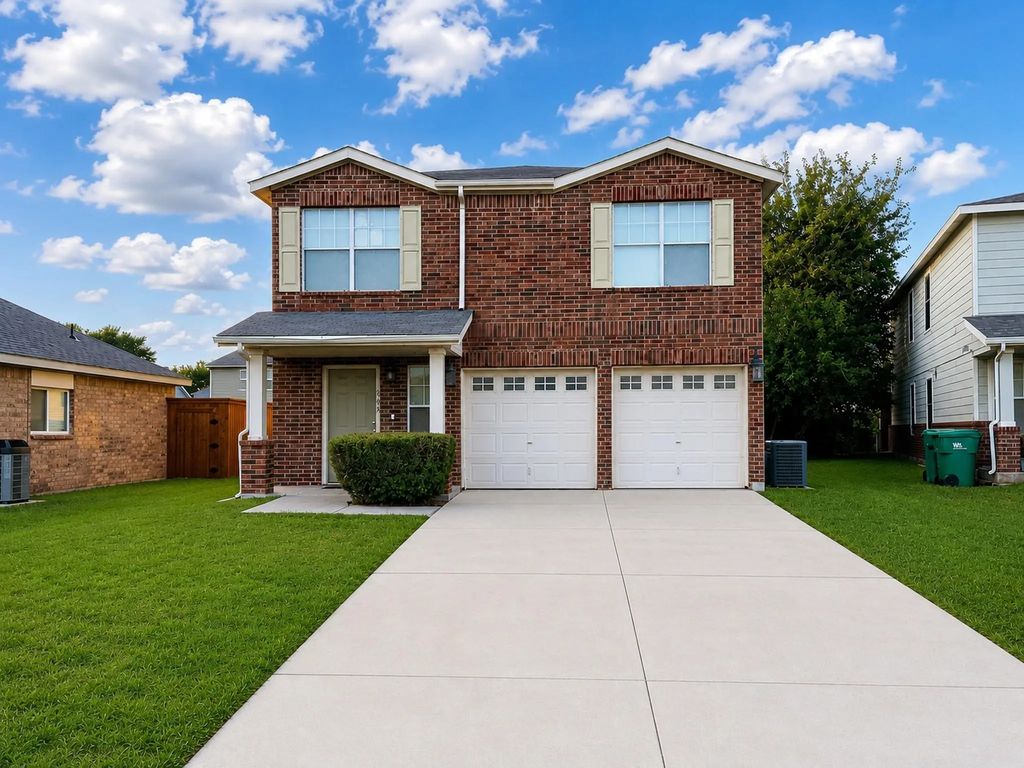 305 Daisy Lane, Wilmer