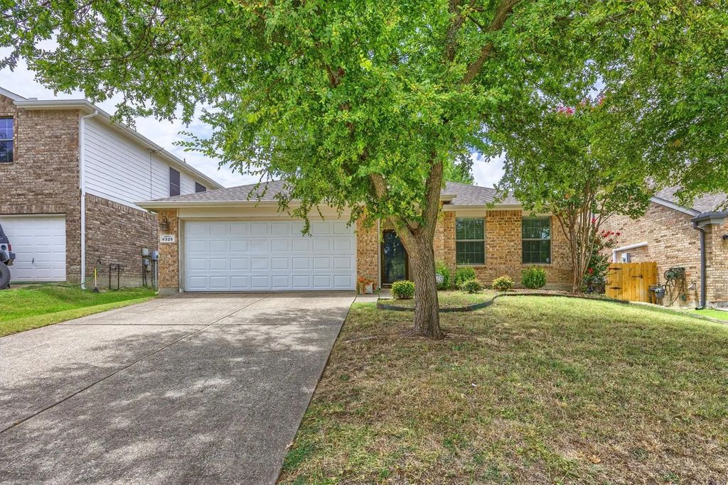 9325 Warren Drive, McKinney