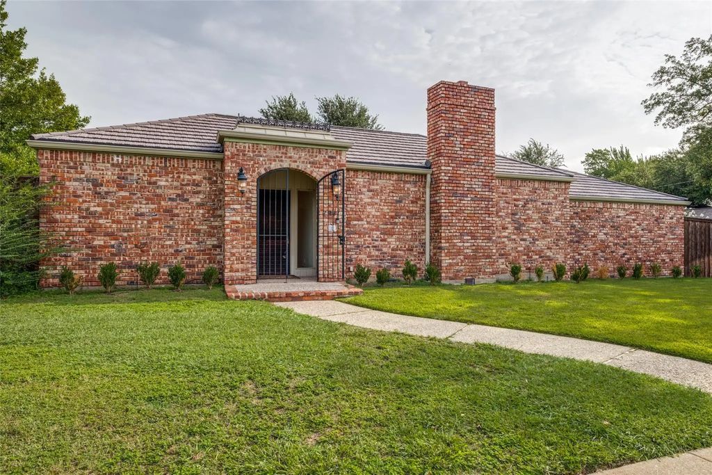 7211 Lavendale Circle, Dallas