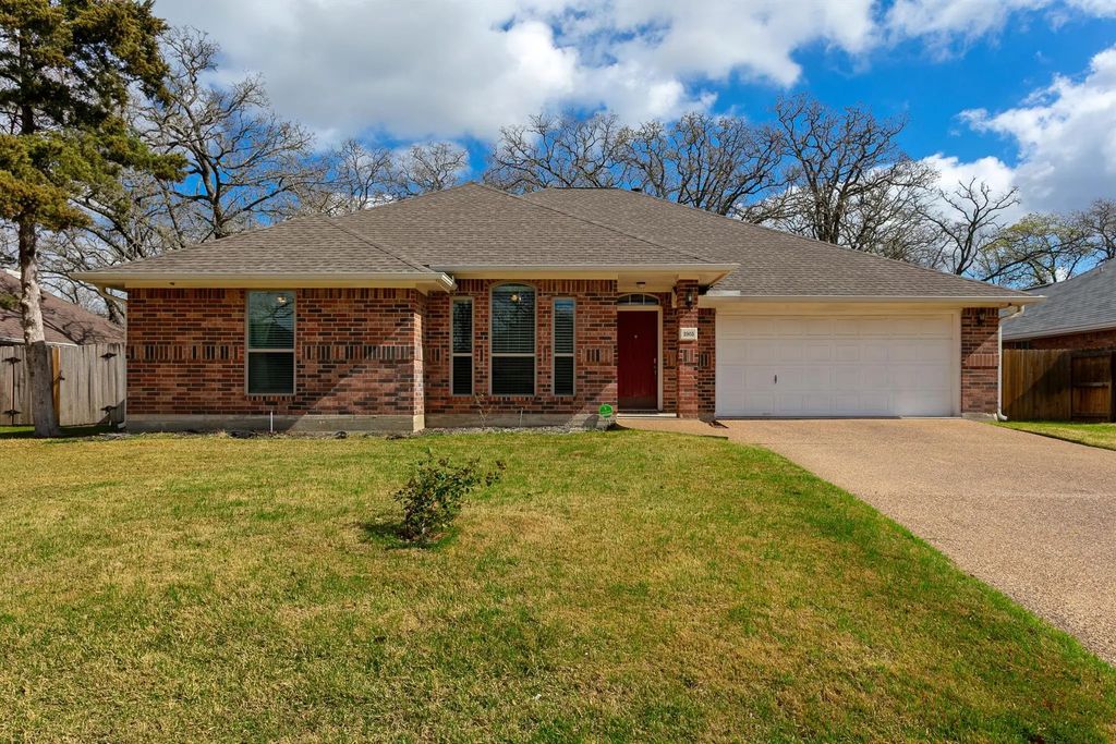 2905 Mirrormere Circle, Bryan