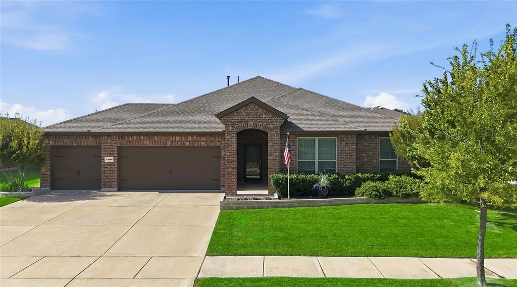 2400 Twin Post Road, Denton