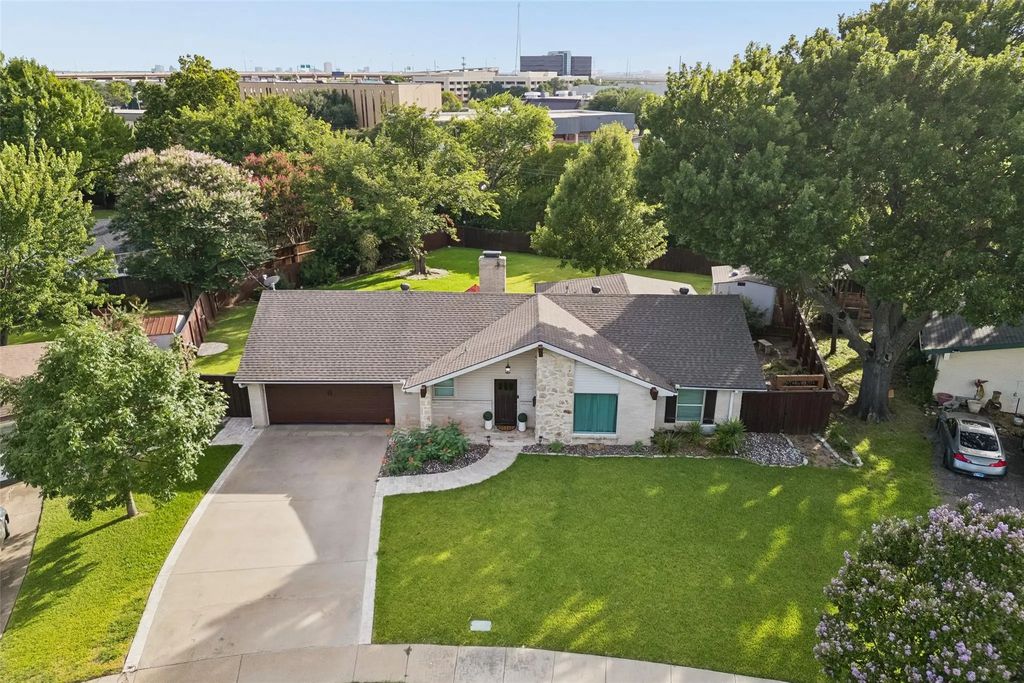 2732 Bay Meadows Circle, Farmers Branch