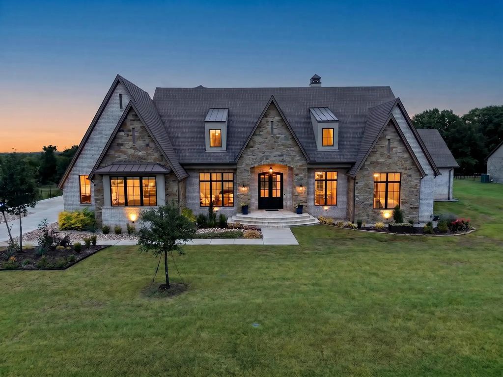 413 Charlie Joseph Drive, Van Alstyne