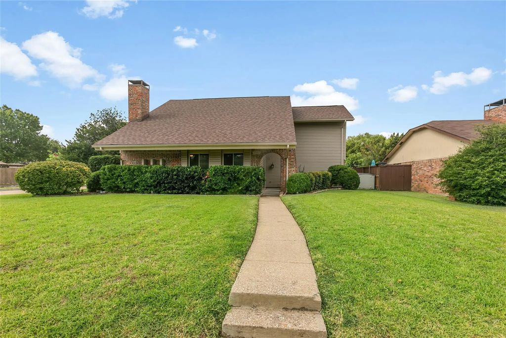3302 Ivanhoe Lane, Garland