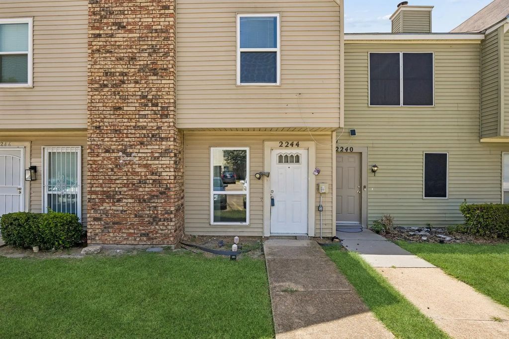 2244 Aspen Drive, Dallas