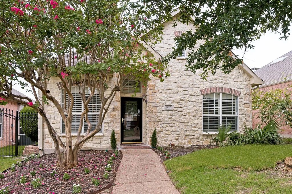 8012 Springmoss Drive, Plano