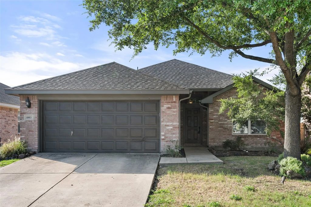 1003 Kimbro Drive, Forney