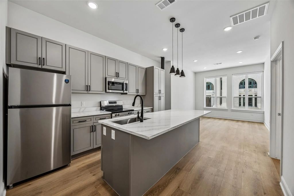 2010 Commerce Street B202, Dallas