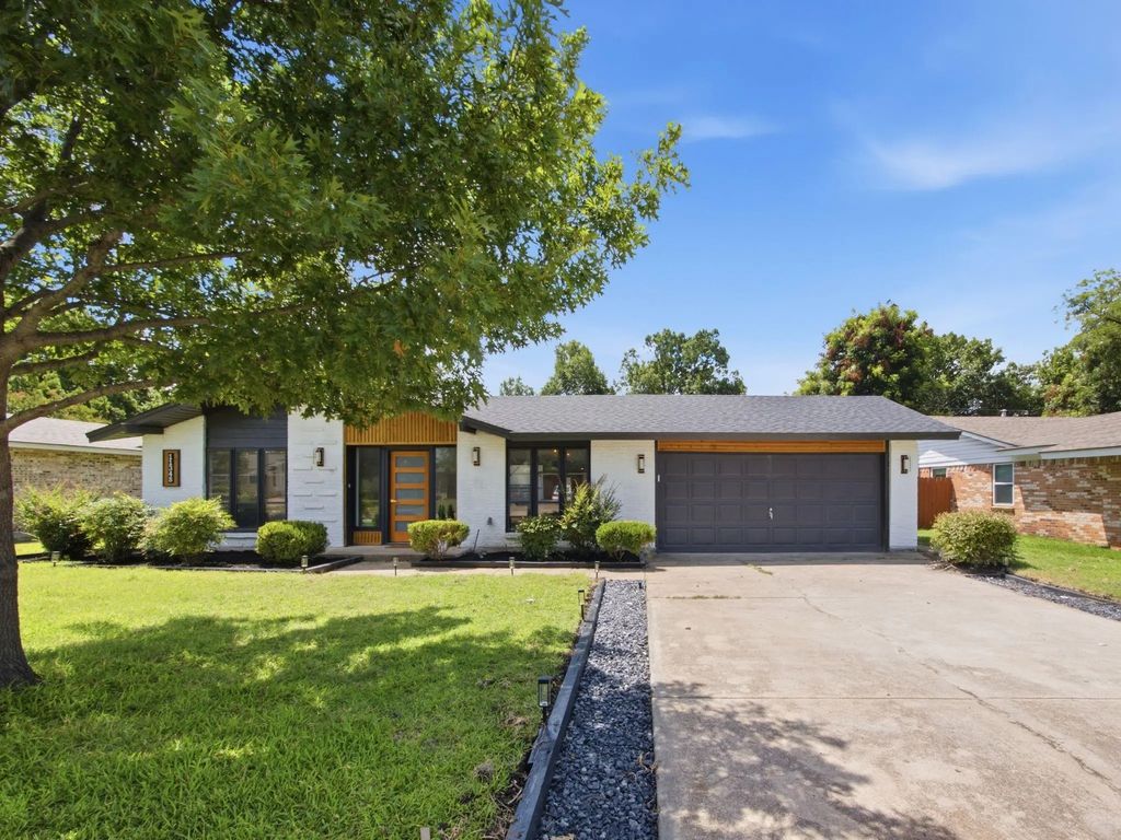 11348 Carissa Drive, Dallas