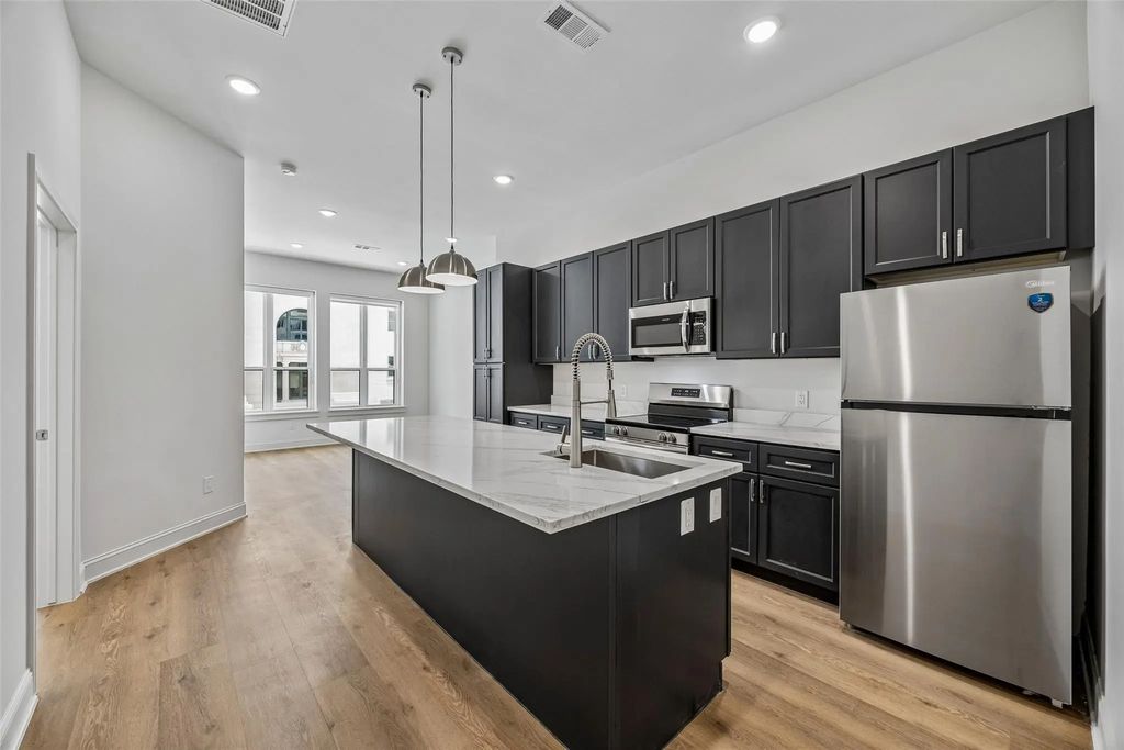 2010 Commerce Street B201, Dallas
