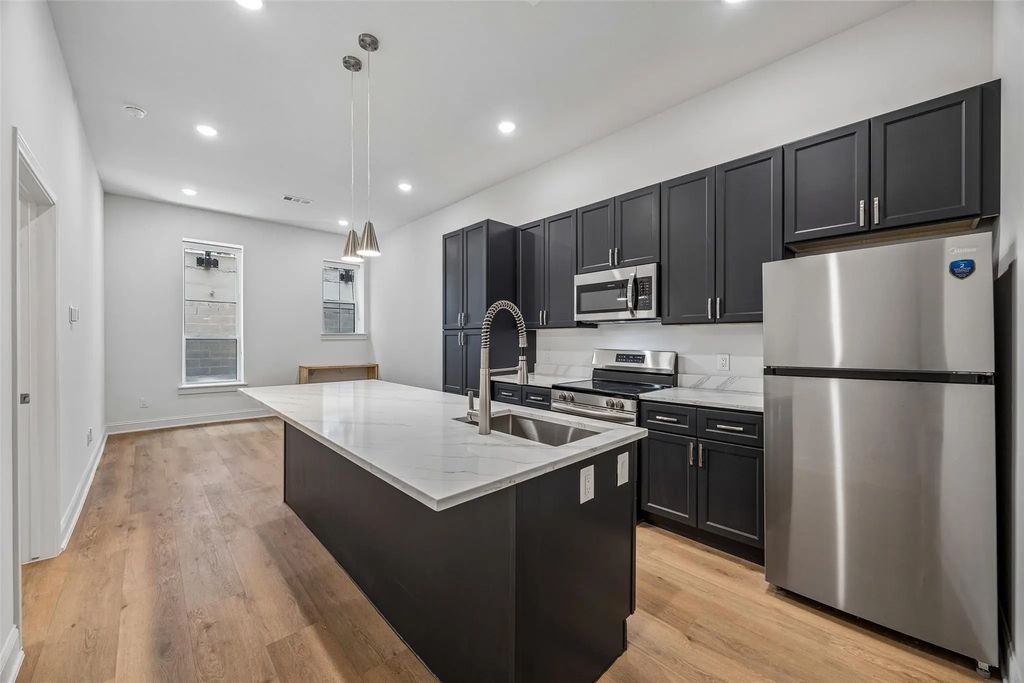 2010 Commerce Street B203, Dallas
