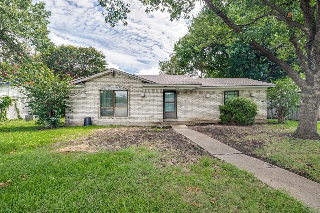 1805 Bosque Drive, Garland