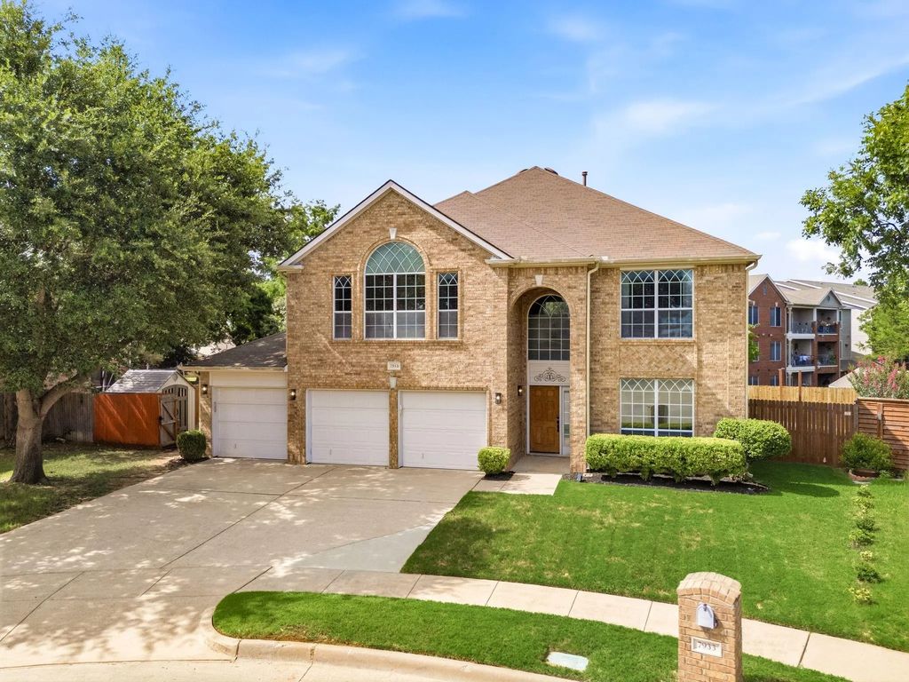 7933 Spring Run, North Richland Hills