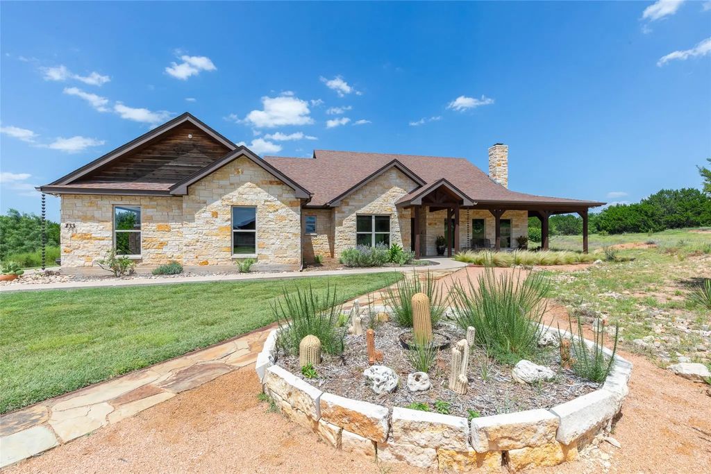 133 Sand Hill Court, Tuscola