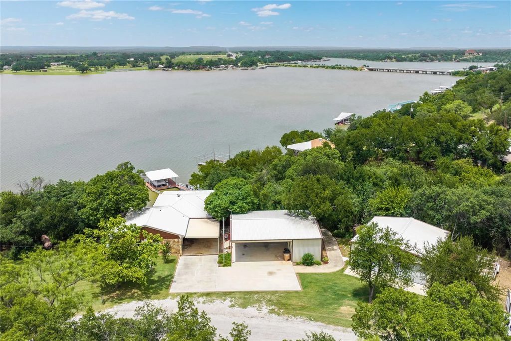 6976 Shamrock Drive, Brownwood
