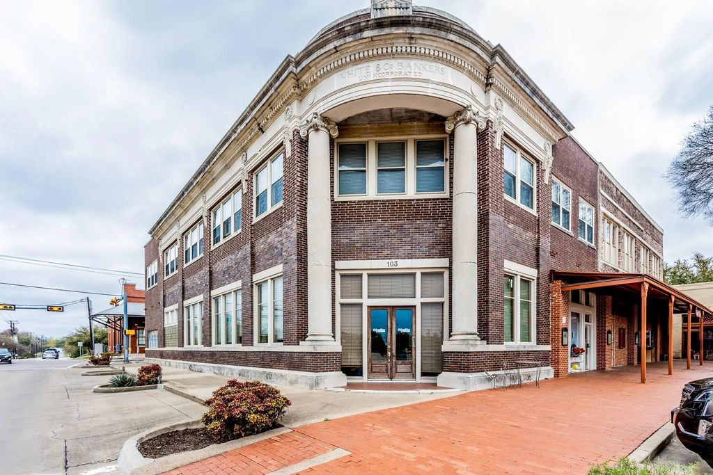 103 Historic Town Square 210, Lancaster