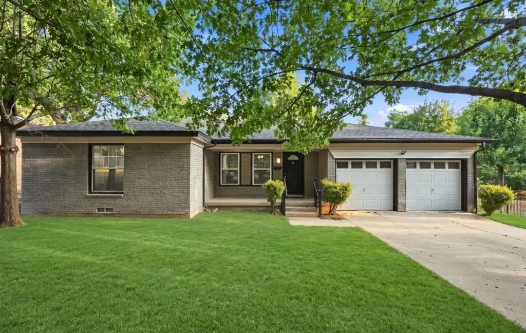 1706 Henderson Court, Irving