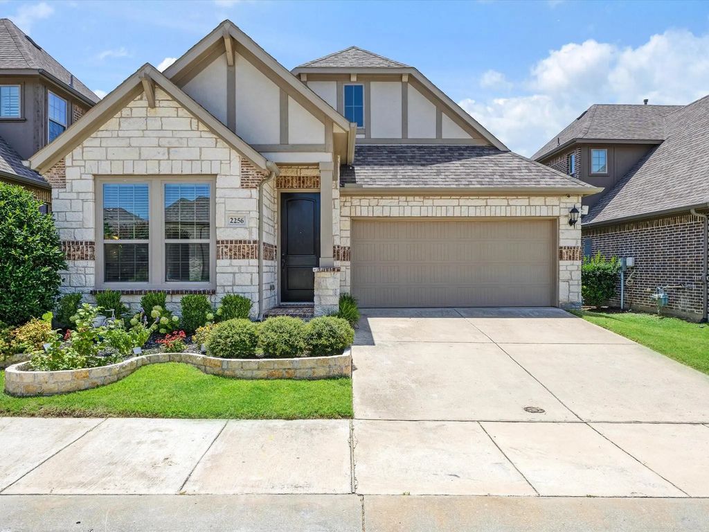 2256 Briar Ridge Trail, Carrollton