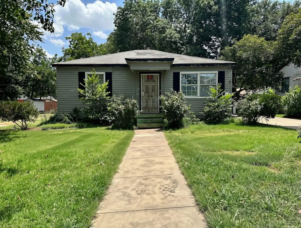 1114 Edwards Circle, Dallas