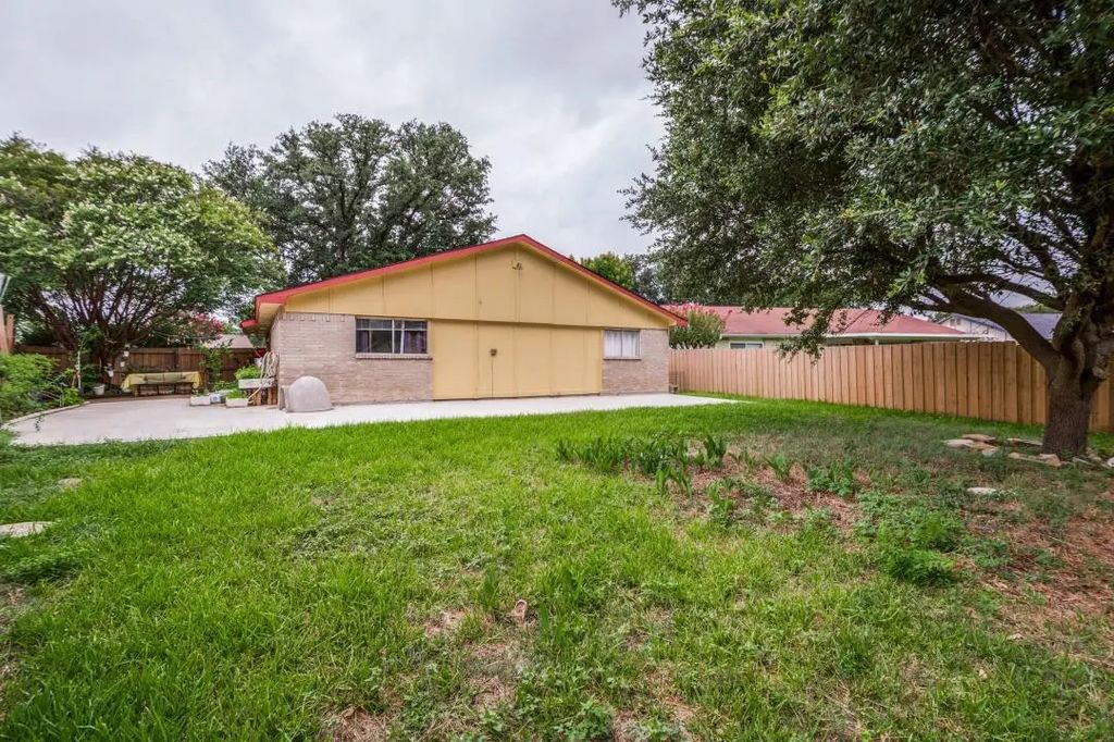 2946 Lockwood Drive, Carrollton