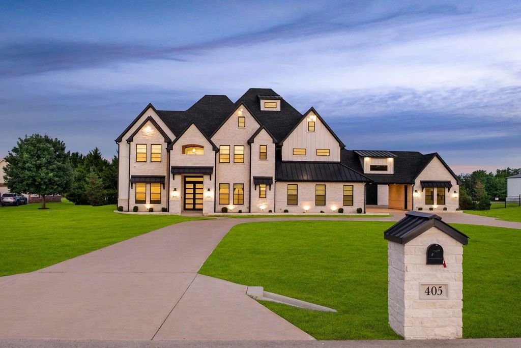 405 Wilderness Trail, Royse City