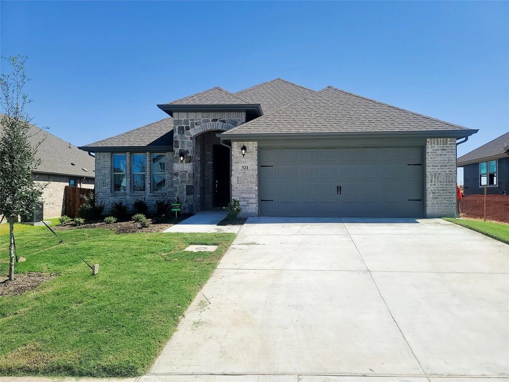 321 Ranch Road, Justin