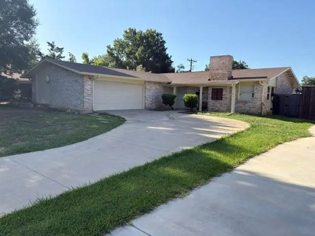 3560 High Bluff, Dallas