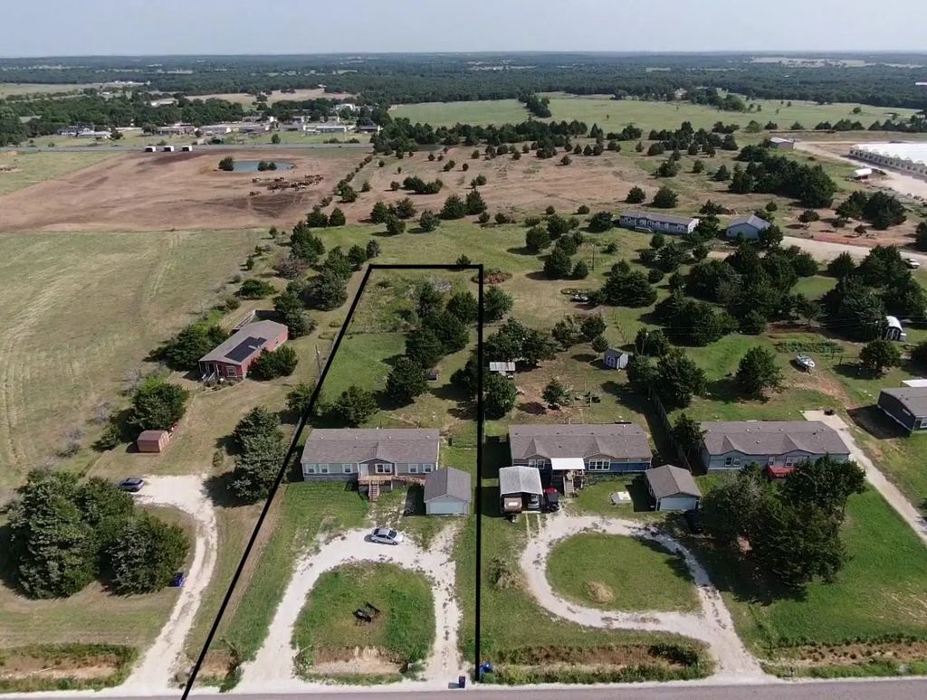 4445 County Road 136, Whitesboro